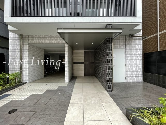 クレストコート文京湯島の外観