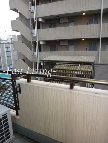 MYハイツ本郷のバルコニー