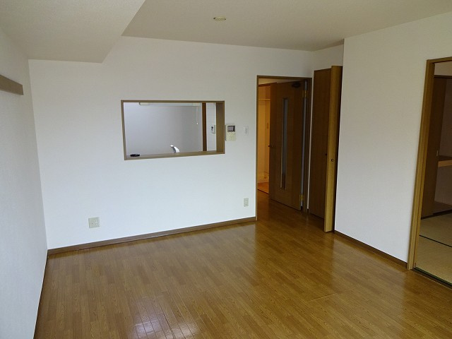 ユアーズホーム舞岡の居間・リビング|別号室の同仕様の参考写真です。