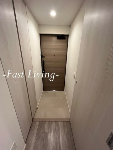 ジオエント本郷三丁目の玄関