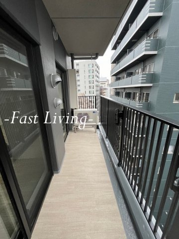 ジオエント本郷三丁目のバルコニー