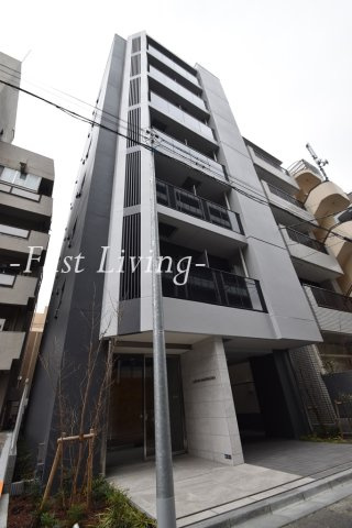 LUKICIA神楽坂のエントランス