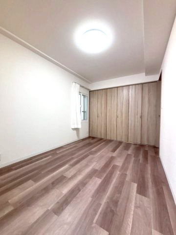 ライオンズマンション中島公園通りの洋室