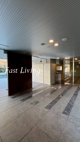 ランテンヌ四谷のエントランス