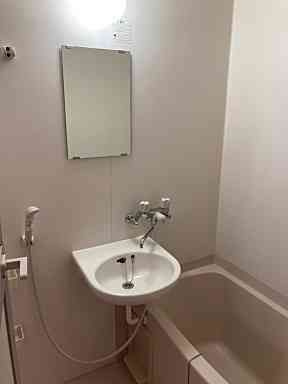 ロワジール貫井Ａの浴室