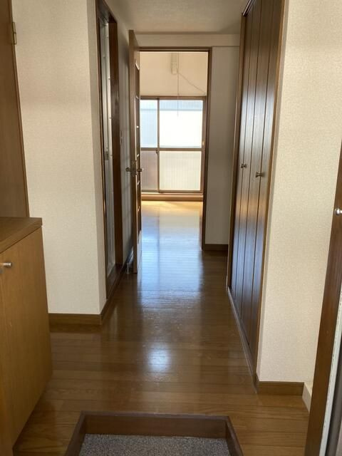 ロワジール貫井Ａの玄関