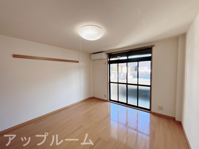 シャトー愛の居間・リビング