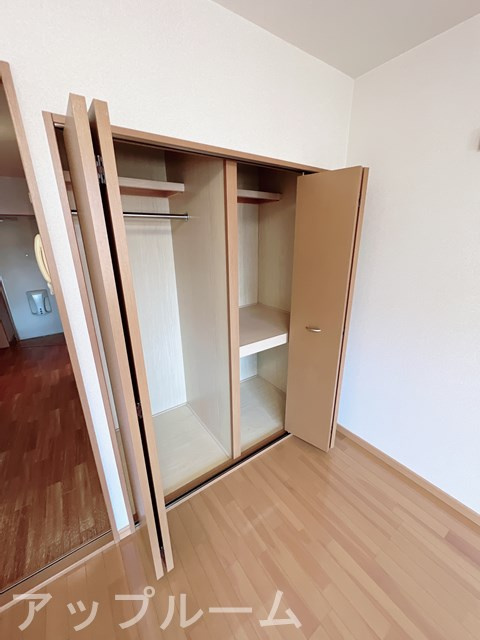 シャトー愛の収納