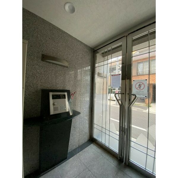 ヴィル・エステートのエントランス