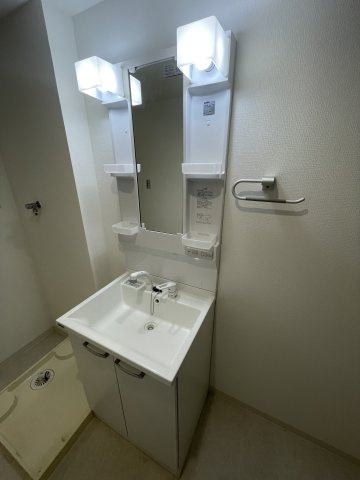 ヴァンクール高東町の洗面所