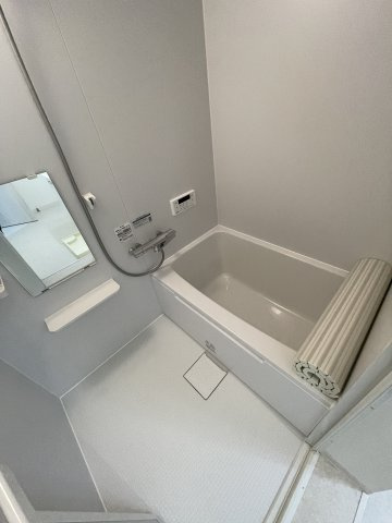 ヴァンクール高東町の浴室
