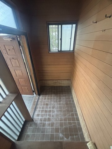 妻崎開作売り土地建物の玄関|玄関です