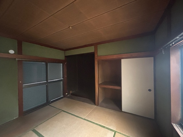 妻崎開作売り土地建物の和室|日本らしい落ち着いた雰囲気の和室です