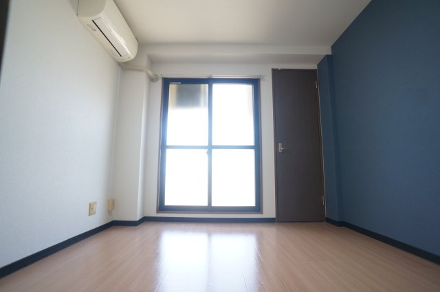 奈良パークヒルズの居間・リビング