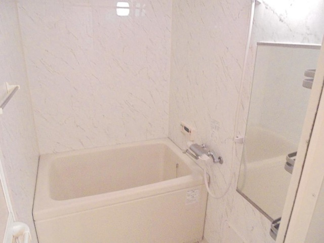 グランベル弐番館の浴室|※同タイプの部屋写真です