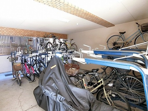 ライオンズマンション岡山医大東第２のその他|駐輪場　※2021年10月撮影