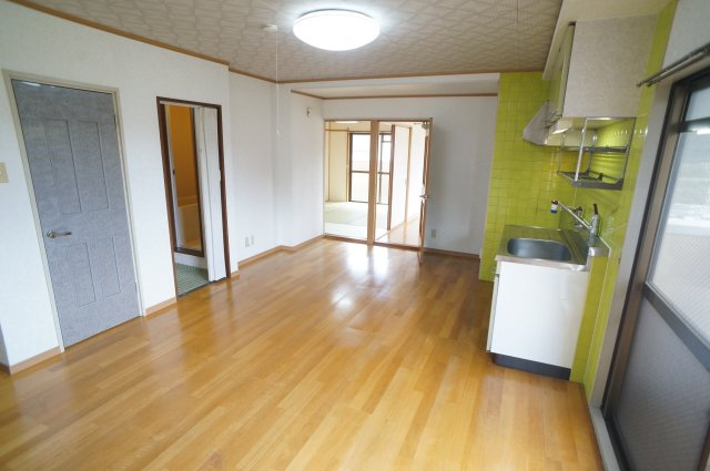 ザ・ノウブルマンション貴人館の居間・リビング