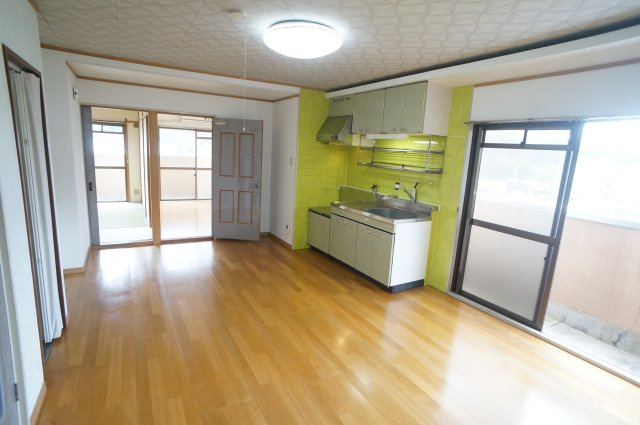 ザ・ノウブルマンション貴人館の居間・リビング