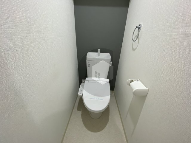 badge tomoi Est3のトイレ