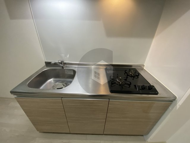 badge tomoi Est3のキッチン