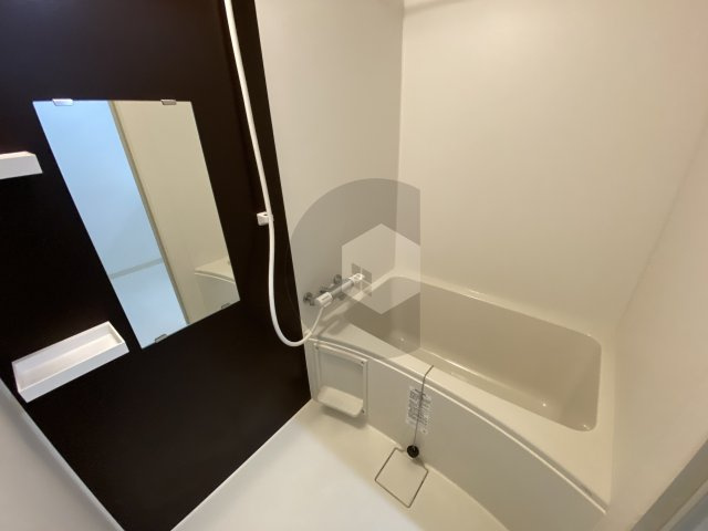 badge tomoi Est3の浴室