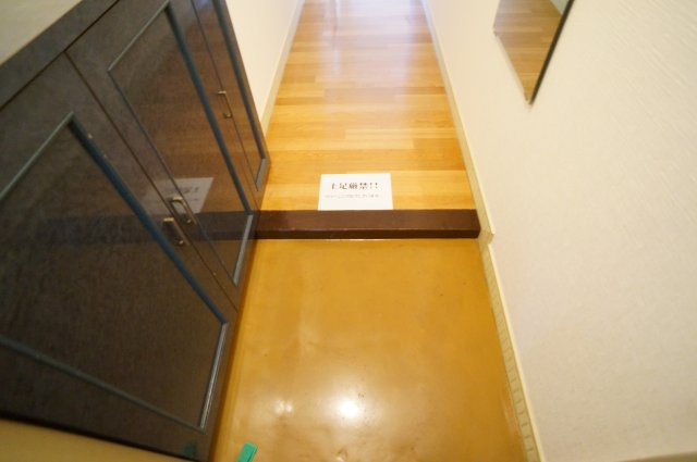 ザ・ノウブルマンション貴人館の玄関