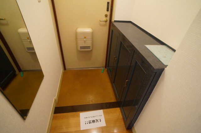 ザ・ノウブルマンション貴人館の玄関