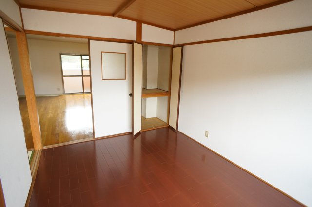 ザ・ノウブルマンション貴人館の洋室