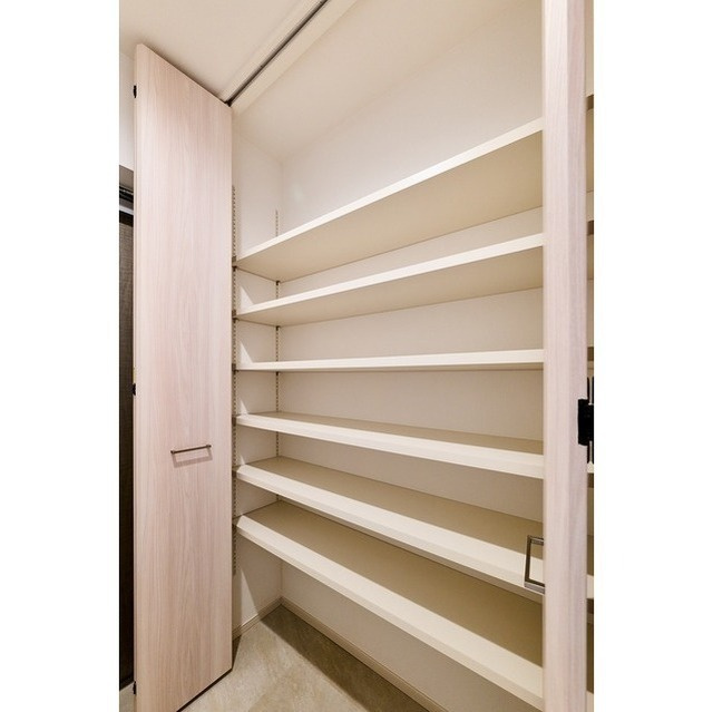 グランカーサ千駄木の収納