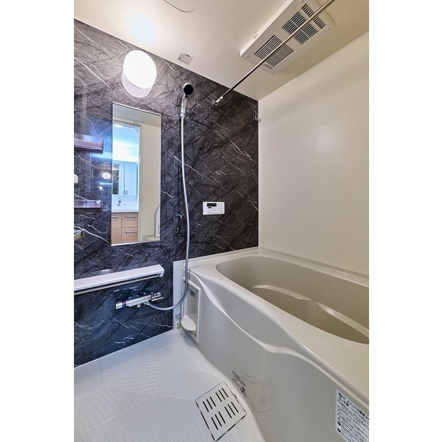 グランカーサ千駄木の浴室