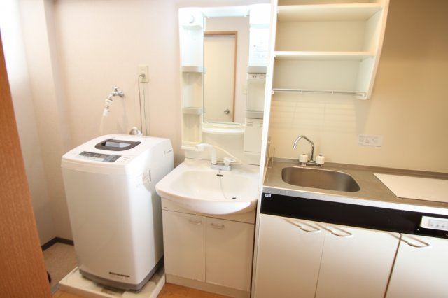 サンヴィレッジ( 近畿大学 一人暮らし )の独立洗面台