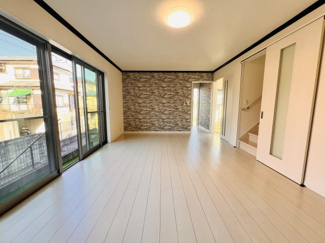 【居間・リビング】 | 富里市根木名　中古一戸建て　京成本線【成田】駅