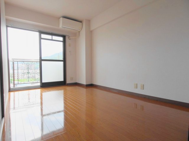 マンション春夏秋冬の内装