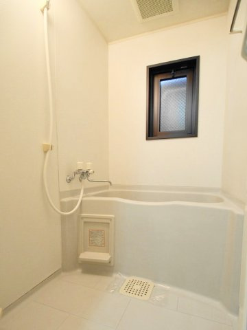 マンション春夏秋冬の浴室