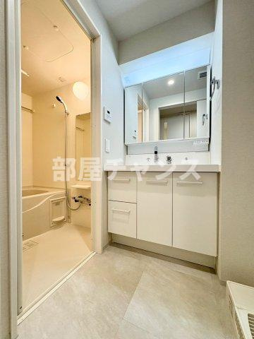 ザ・レジデンスパーク栄の独立洗面台