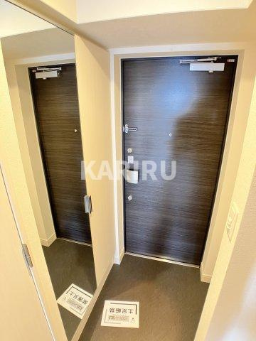 アドバンス大阪ブリアントの玄関