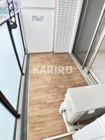 アドバンス大阪ブリアントのバルコニー