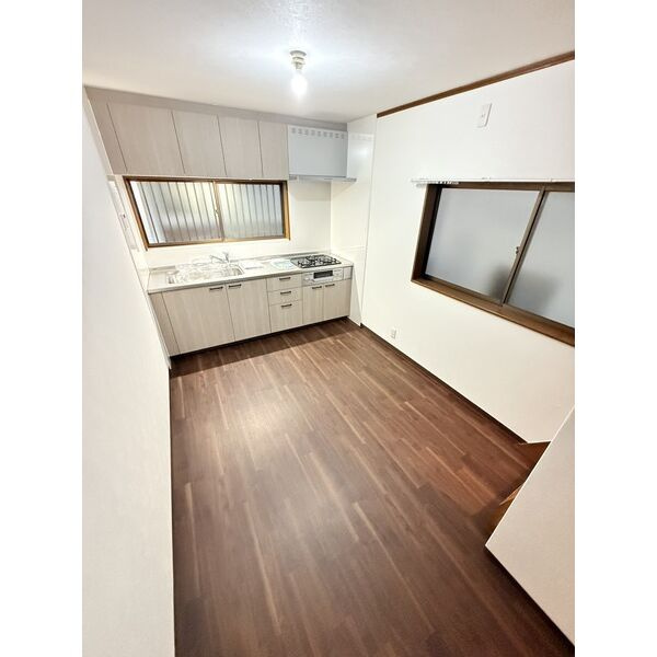 津之江町2丁目戸建の居間・リビング