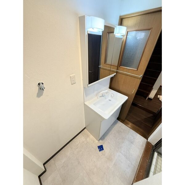 津之江町2丁目戸建の洗面所