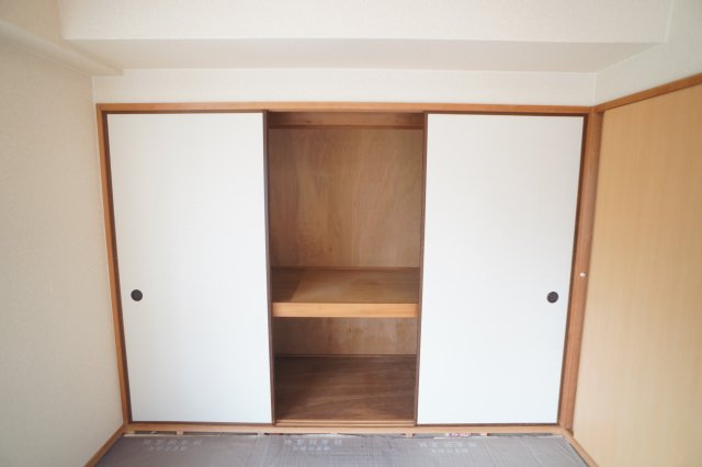 グランドパレス学園前の収納