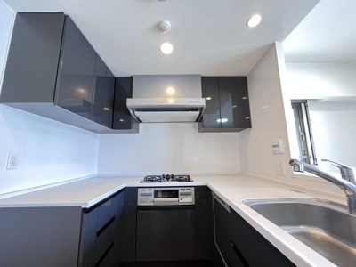 【キッチン】 | シャリエ清澄白河 | コンパクトなキッチンで掃除もラクラク