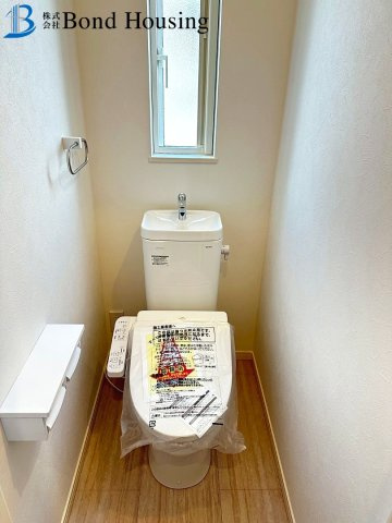単身者お二人様向けコンパクトハウス　西二見　新築戸建のトイレ