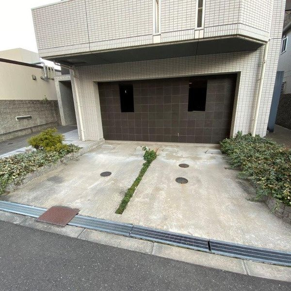 パウゼドーム前