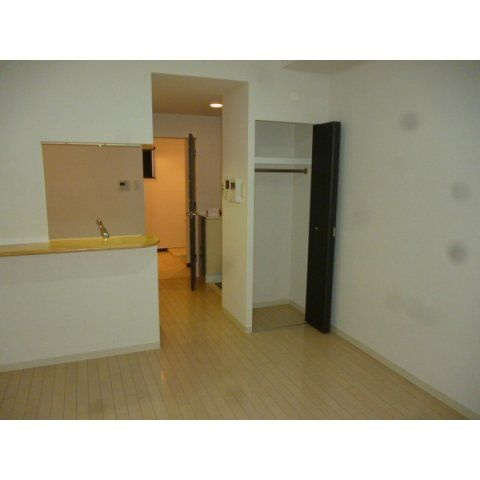 パウゼドーム前の居間・リビング