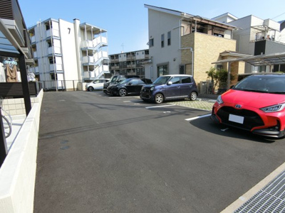 【駐車場】 | メゾンランタナ