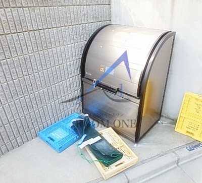 ＭＲＭリバーサイドのその他共用部分|敷地内ゴミ置き場です。