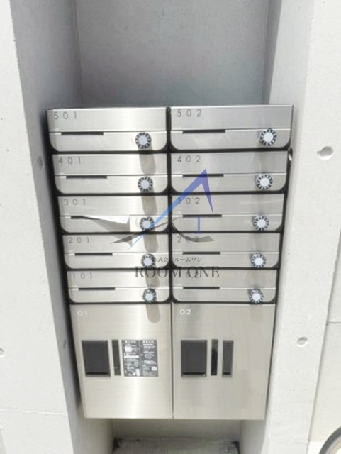 Ｃｒｏｓｓ　Ｇｒａｙ町屋のその他共用部分|集合ポストです。