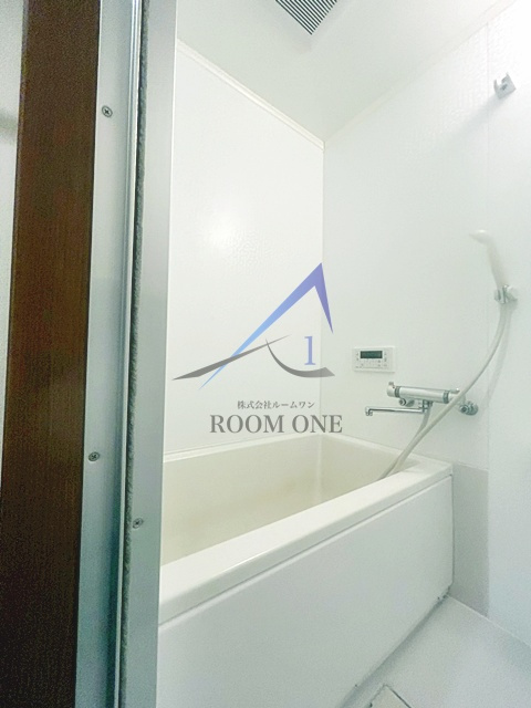 ワンオーワンの浴室|お風呂です。