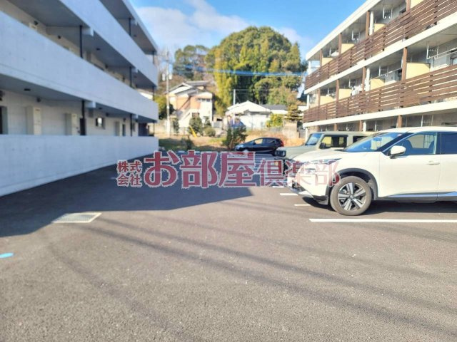 新hajimeの駐車場