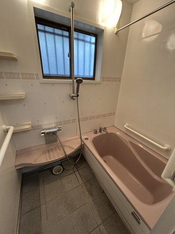 下手野４丁目戸建ての浴室